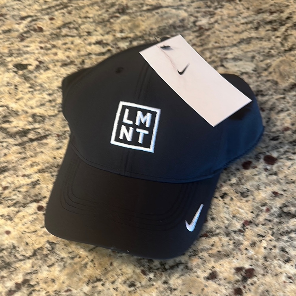 COPY - Nike Black LMNT Logo Cap